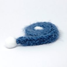Handgestrickter flauschiger blauer Schal mit PomPom's