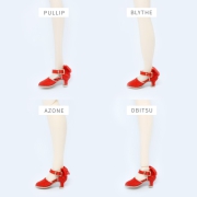 Red delicate Pumps with ribbons